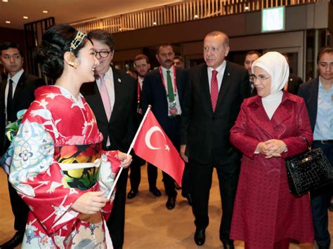 Turkish first lady’s Hermès handbag in spotlight again .